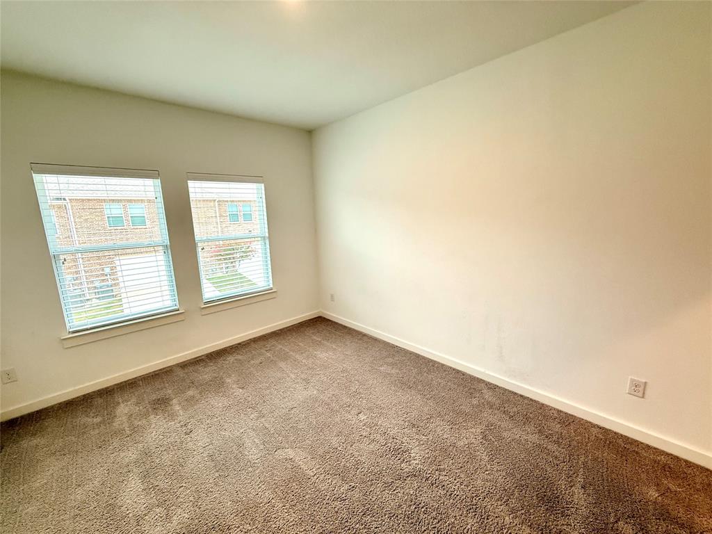 Apples Crossing - Residential Lease