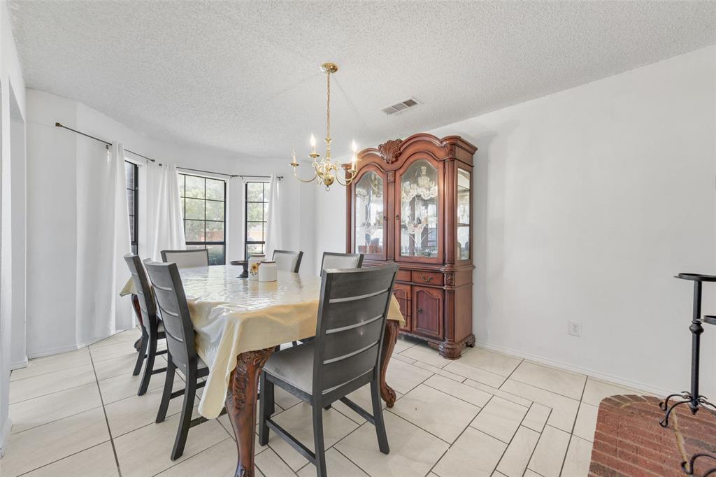 925 Clover Hill Lane