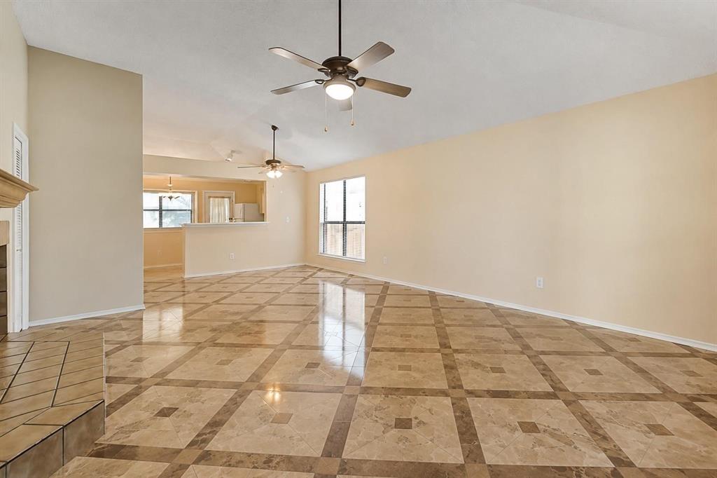 2332 Chestnut Way