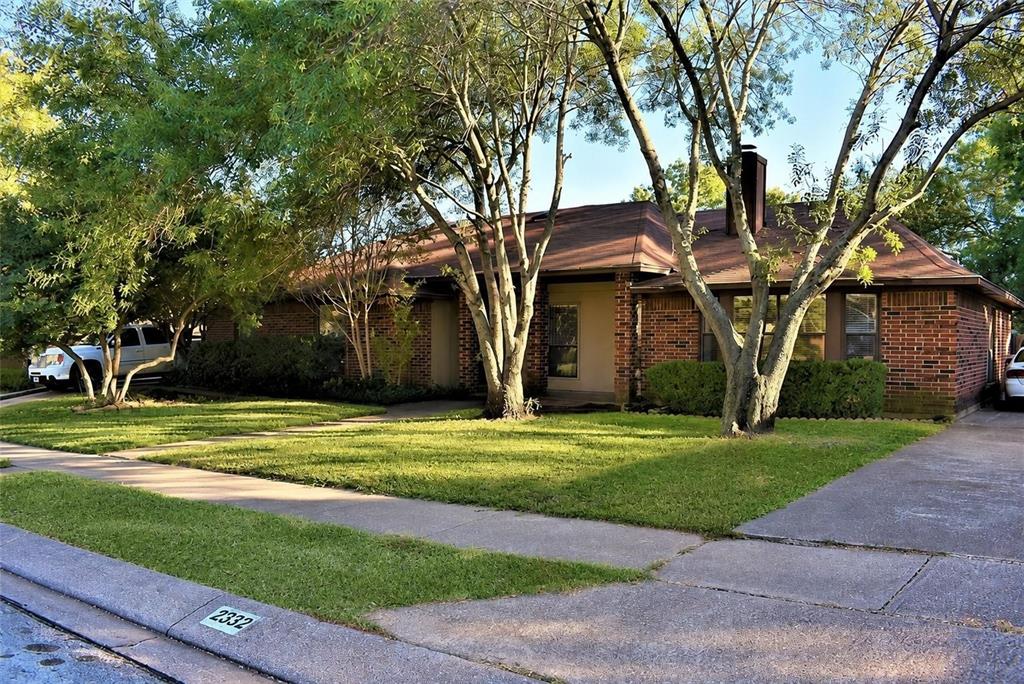 2332 Chestnut Way