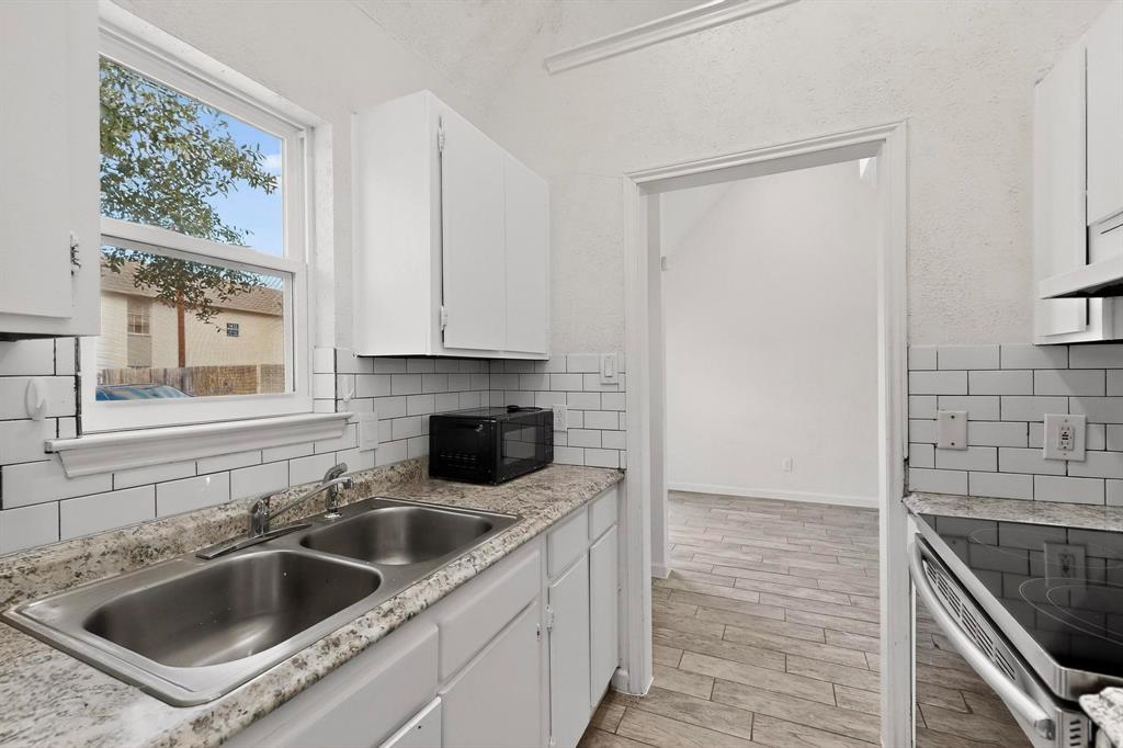 1442 Weiler Boulevard