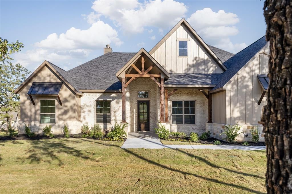 140 Prairie Winds Drive