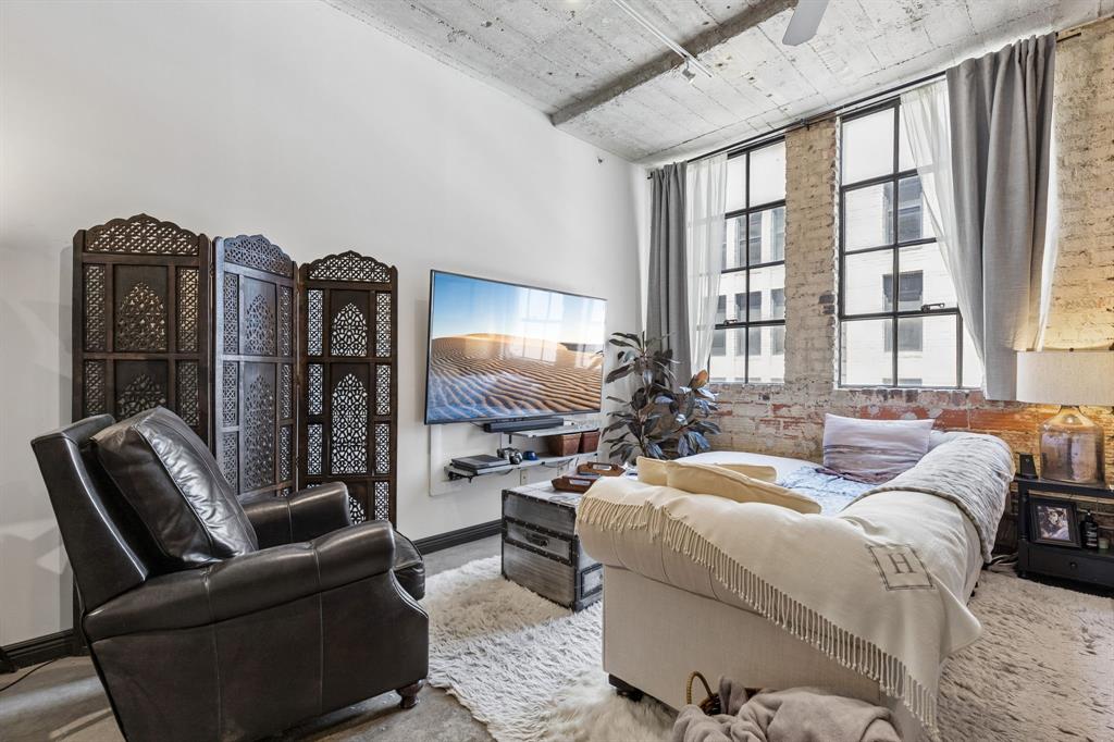Soco Urban Loft Condo - Residential