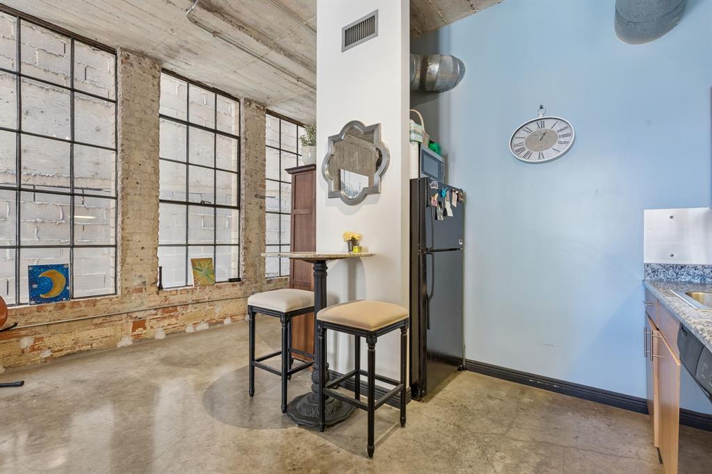 Soco Urban Loft Condo - Residential