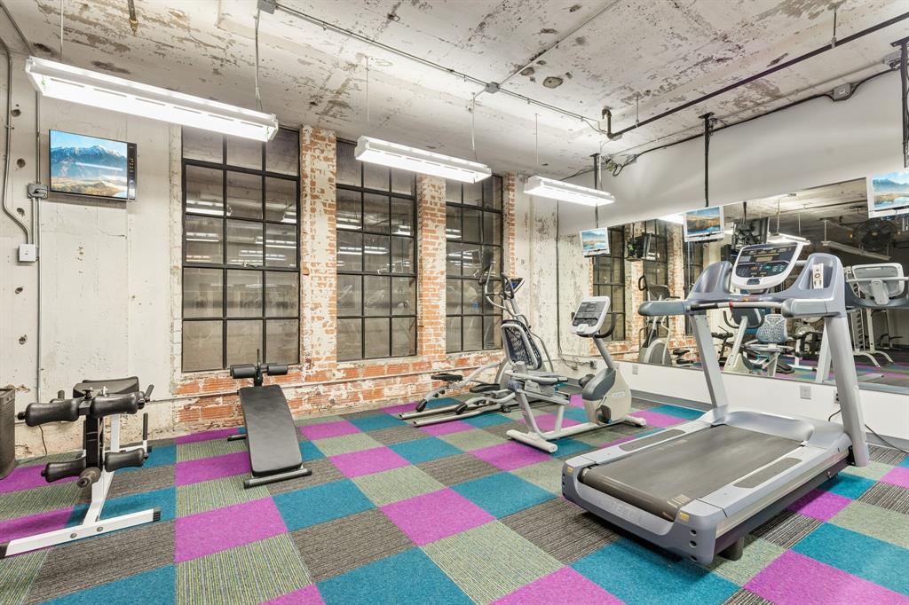 Soco Urban Loft Condo - Residential