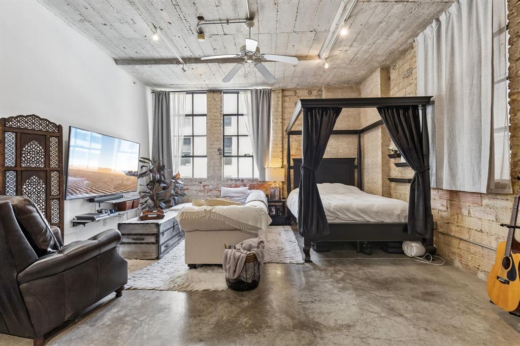 Soco Urban Loft Condo - Residential