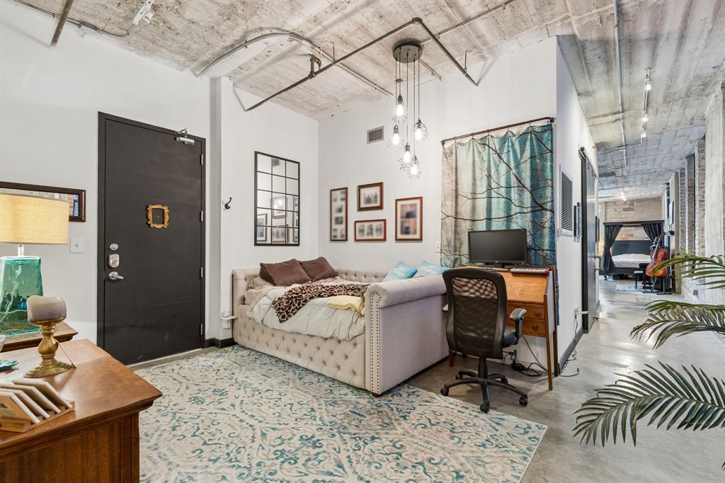 Soco Urban Loft Condo - Residential