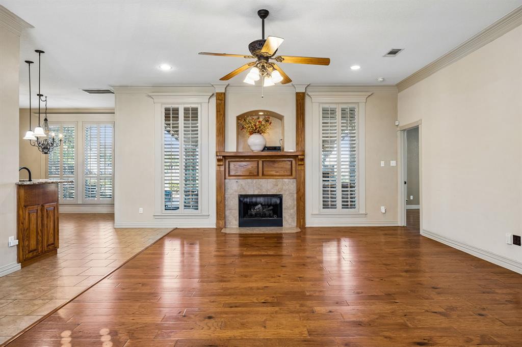 837 Thomas Crossing Drive