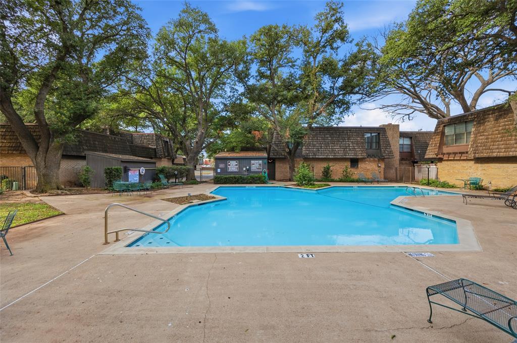 Tanglewood Park - Residential