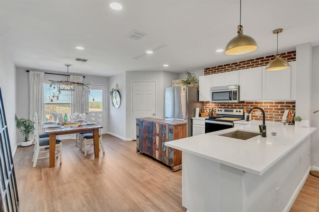 1413 Whitewater Drive