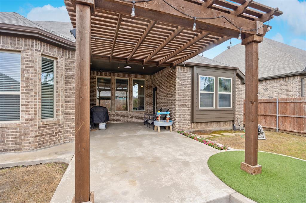 Saginaw, Texas 76131, United States, 3 Bedrooms Bedrooms, ,2 BathroomsBathrooms,Residential,Active,99913