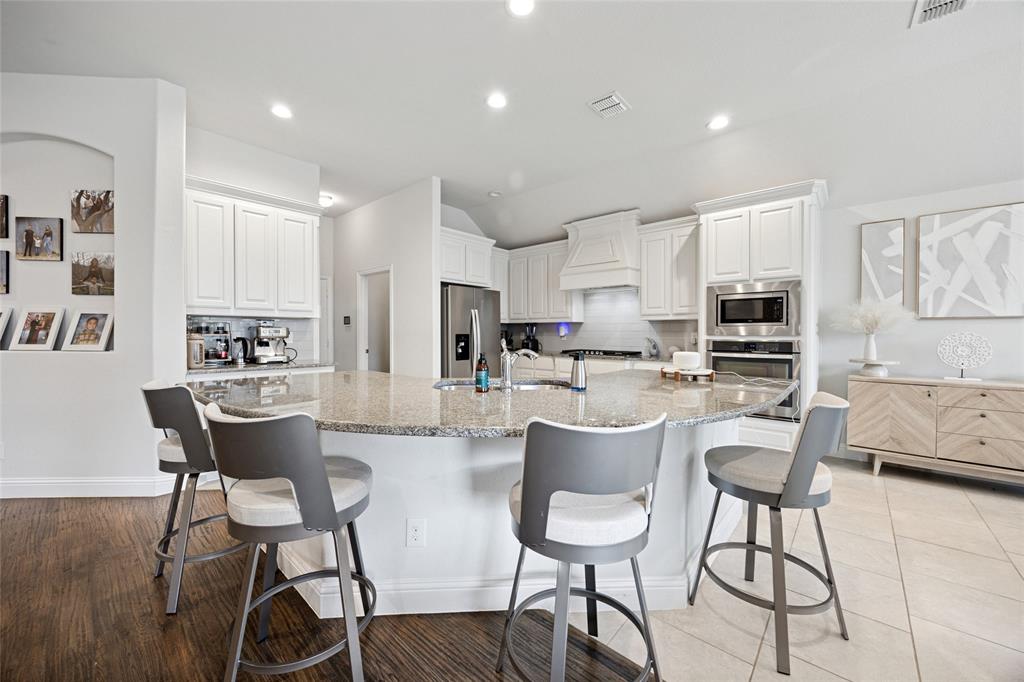 Saginaw, Texas 76131, United States, 3 Bedrooms Bedrooms, ,2 BathroomsBathrooms,Residential,Active,99913