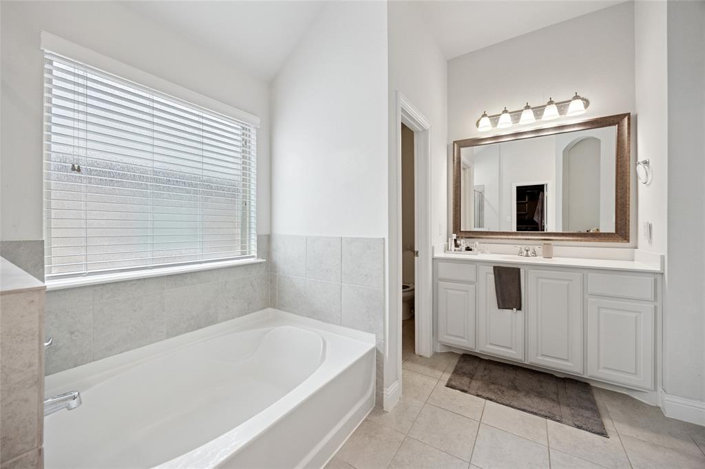 Saginaw, Texas 76131, United States, 3 Bedrooms Bedrooms, ,2 BathroomsBathrooms,Residential,Active,99913