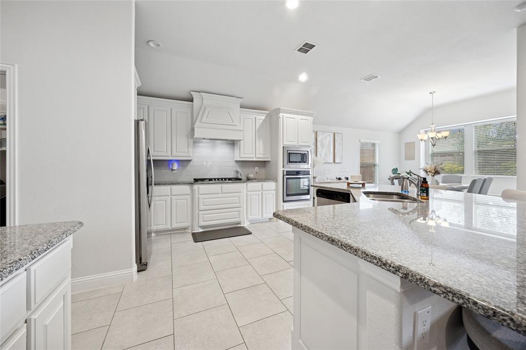 Saginaw, Texas 76131, United States, 3 Bedrooms Bedrooms, ,2 BathroomsBathrooms,Residential,Active,99913