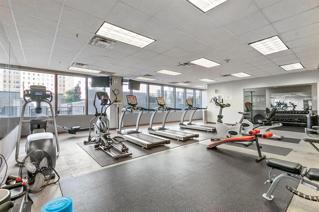 Metropolitan 1200 Main St Condo - Residential