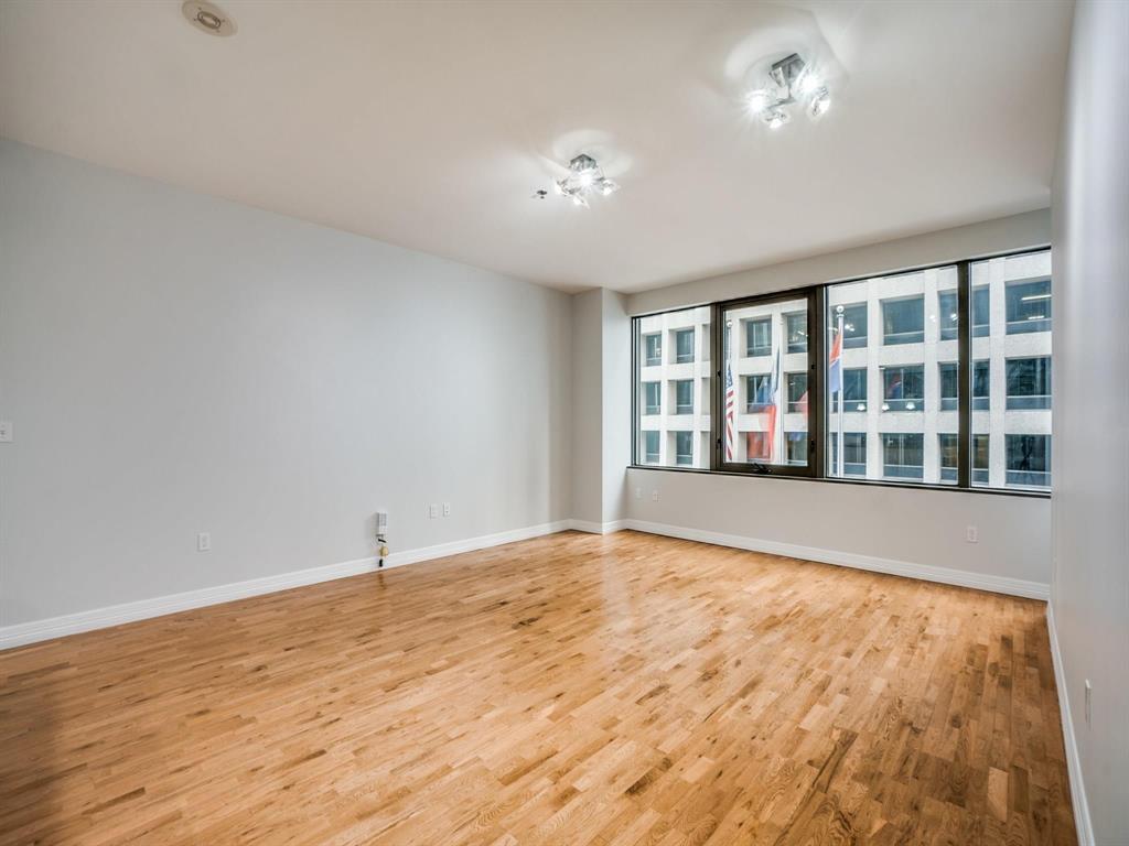 Metropolitan 1200 Main St Condo - Residential