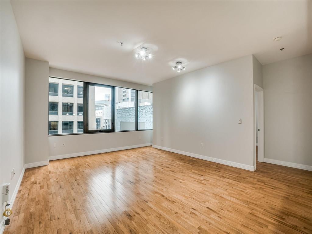 1200 Main Street 408