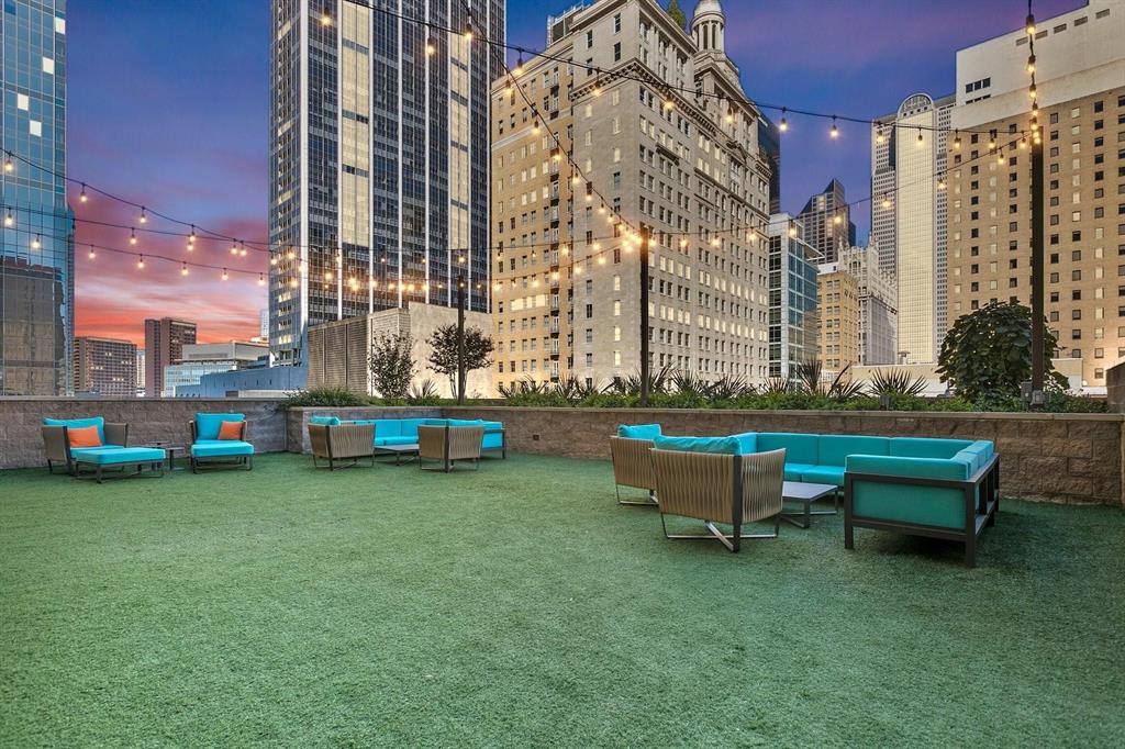 Metropolitan 1200 Main St Condo - Residential