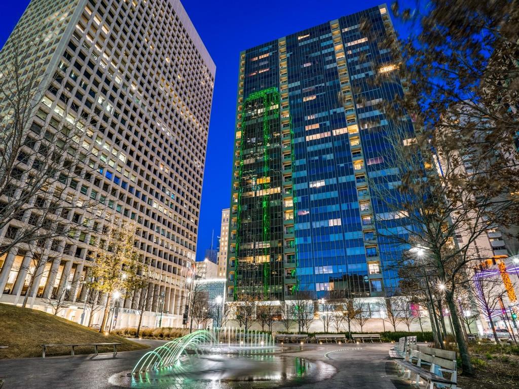 Metropolitan 1200 Main St Condo - Residential