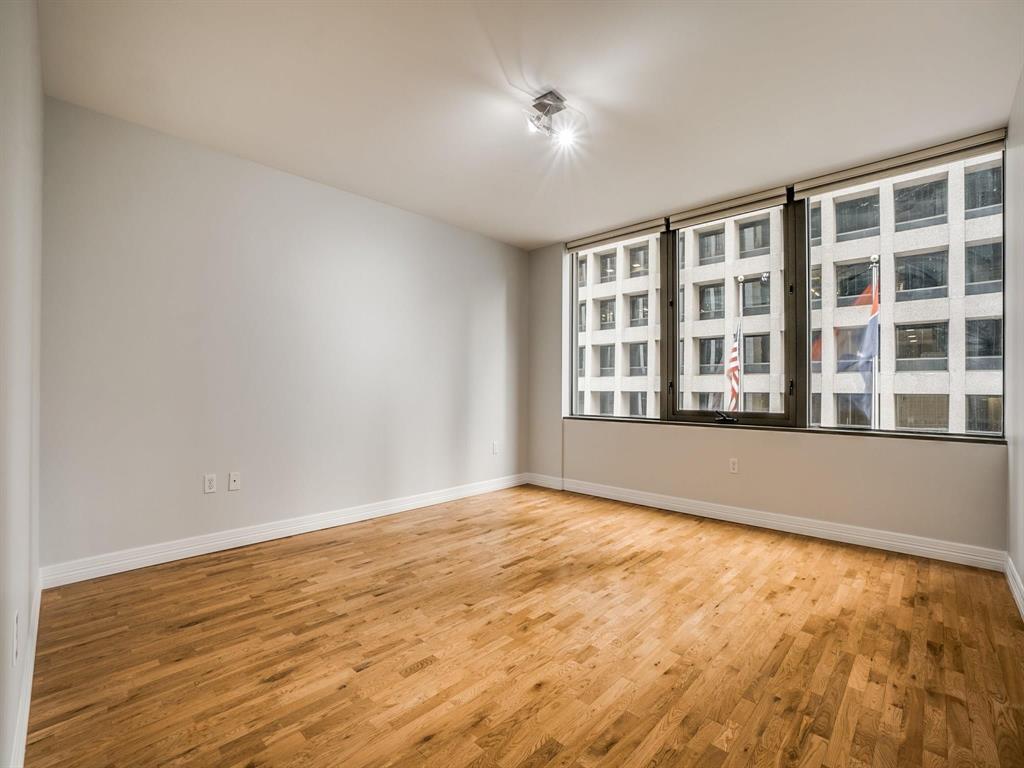 Metropolitan 1200 Main St Condo - Residential