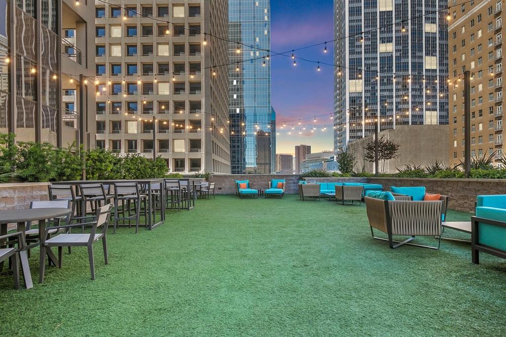 Metropolitan 1200 Main St Condo - Residential