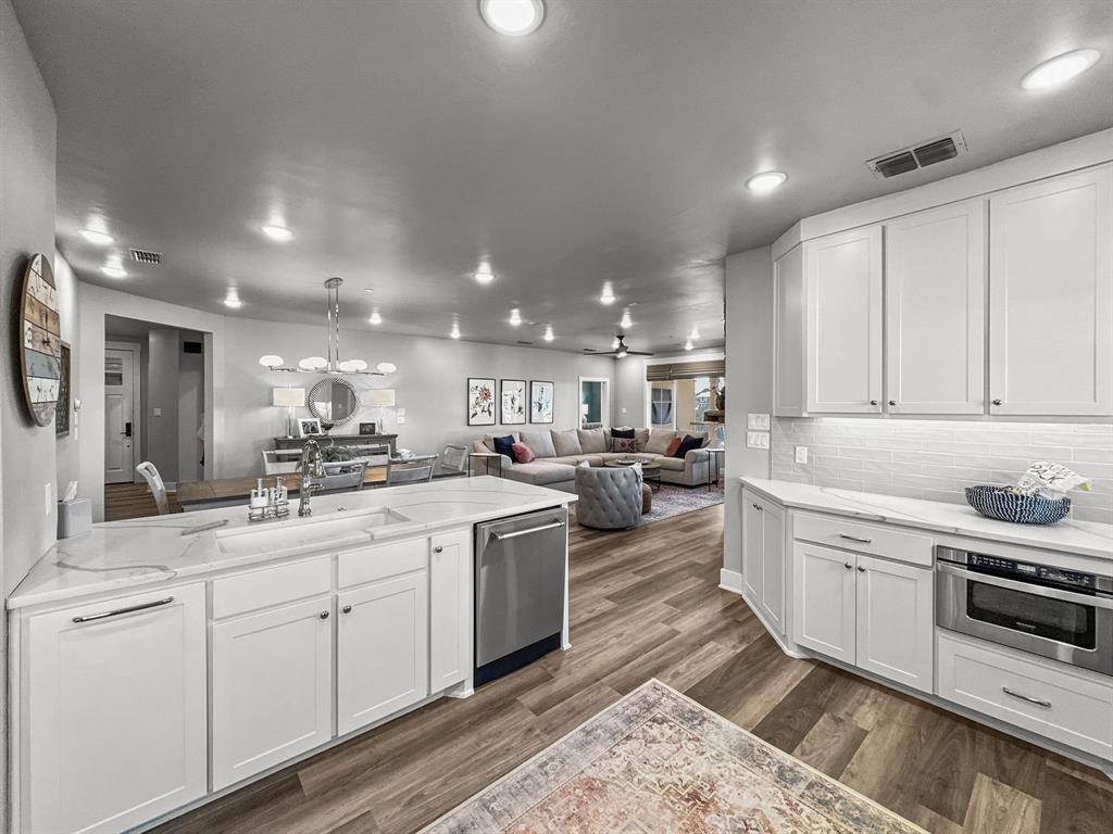 1673 Scenic Drive 203