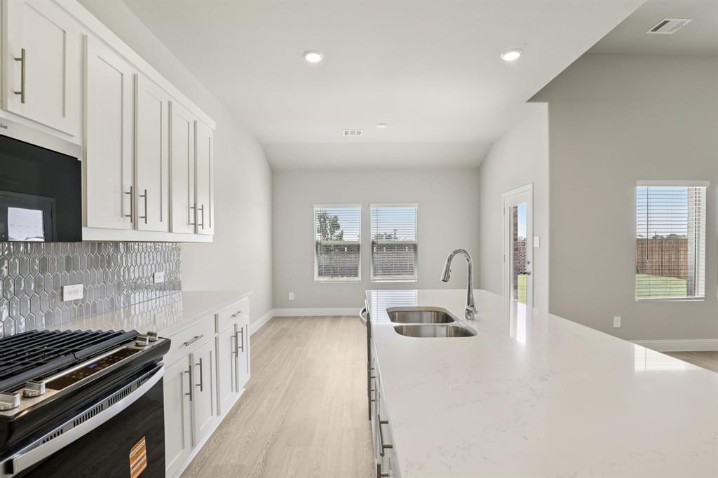 2106 Windy Trail