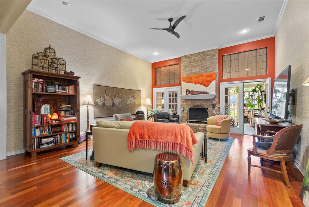 4004 Lazy Creek Drive