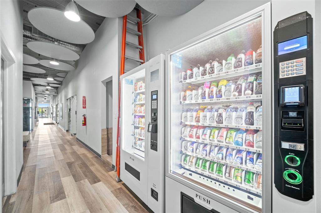 yes - Commercial Lease