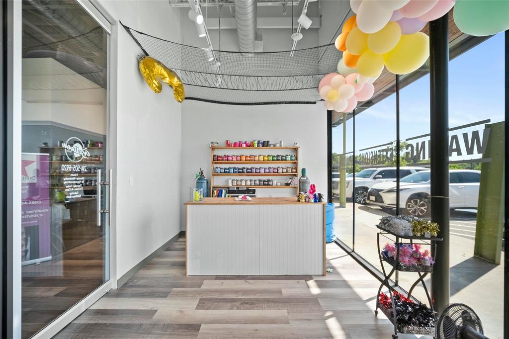 yes - Commercial Lease