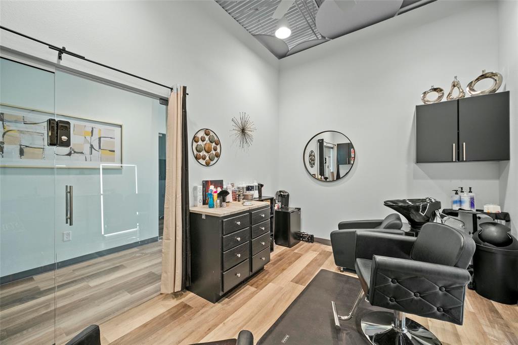 yes - Commercial Lease