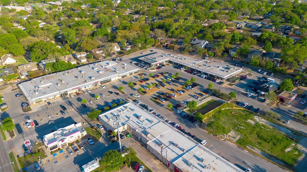 yes - Commercial Lease