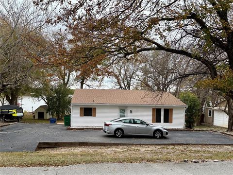 307 Lakewood Drive Waxahachie TX 75165