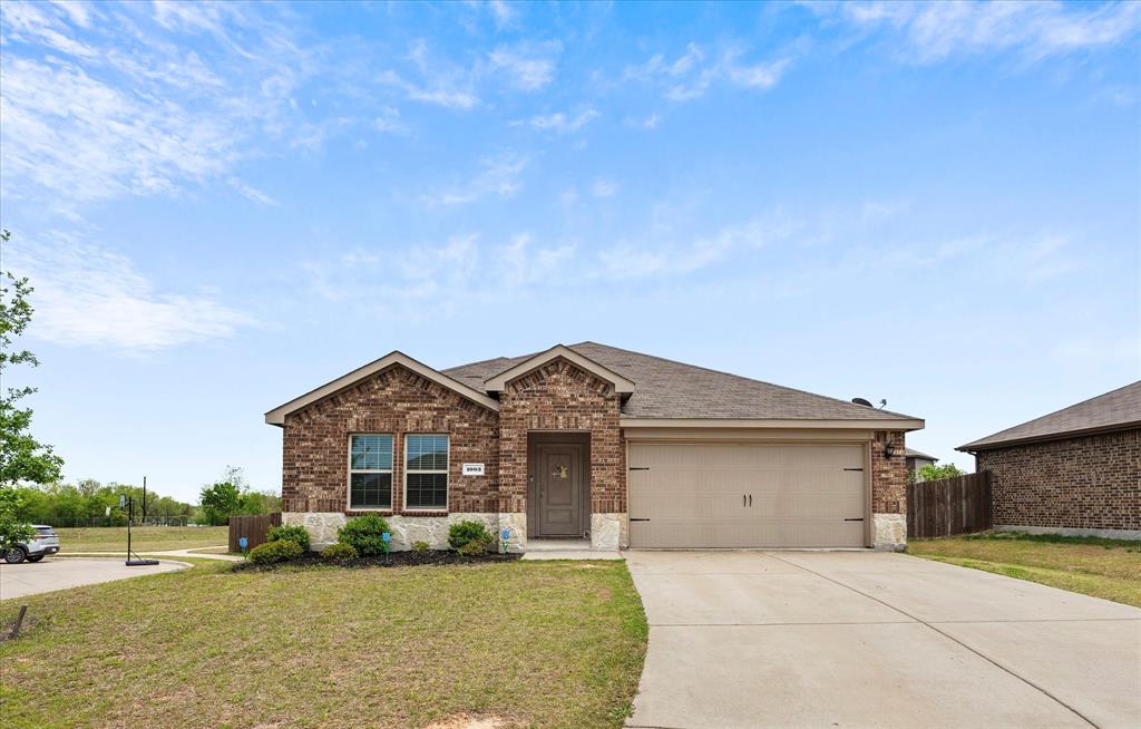 1003 Homestead Lane