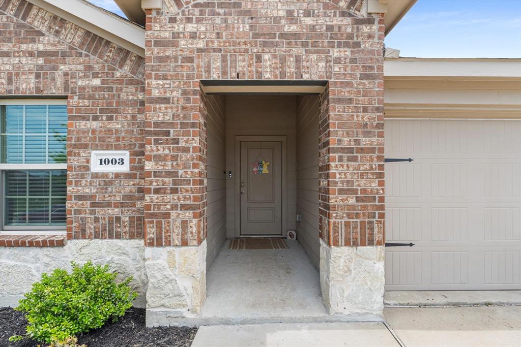 1003 Homestead Lane