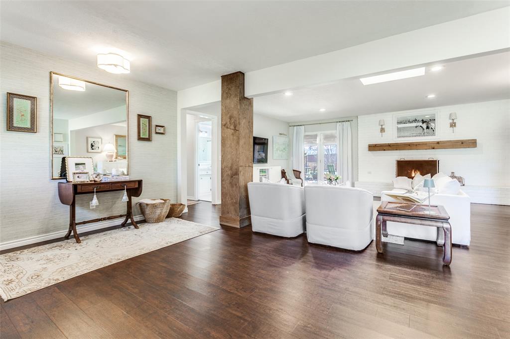 1524 Northcrest Drive