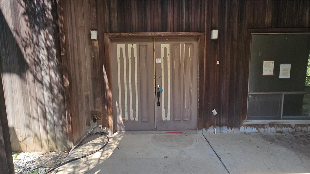 1121 Thornridge Circle