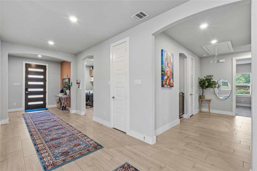 411 W Harwood Road