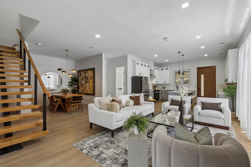 816 Premier Parkway