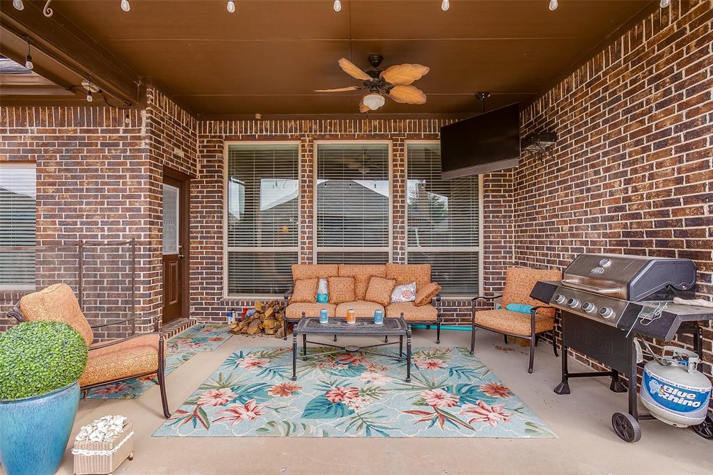 Twin Mills - Residential