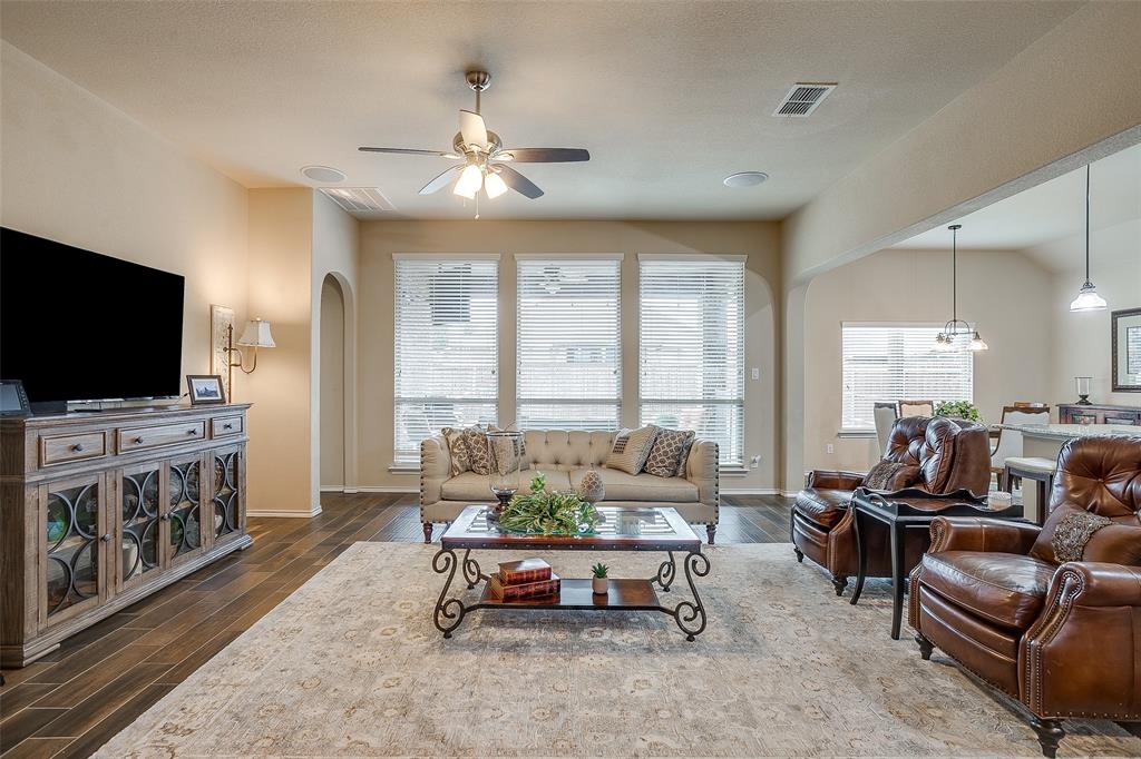 Twin Mills - Residential