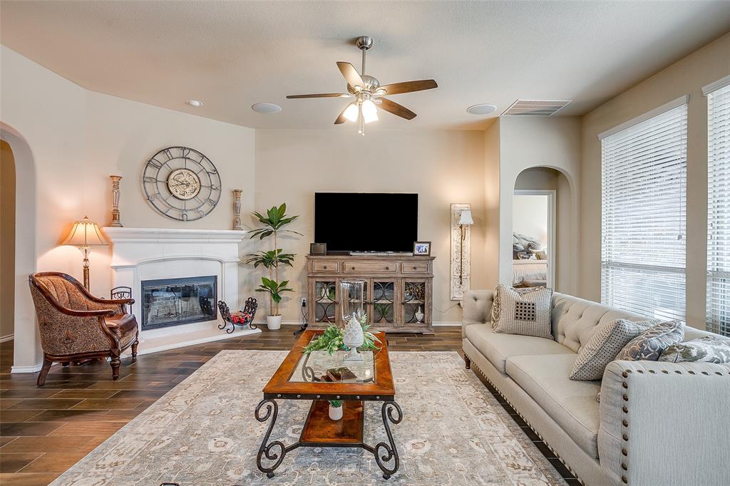 Twin Mills - Residential