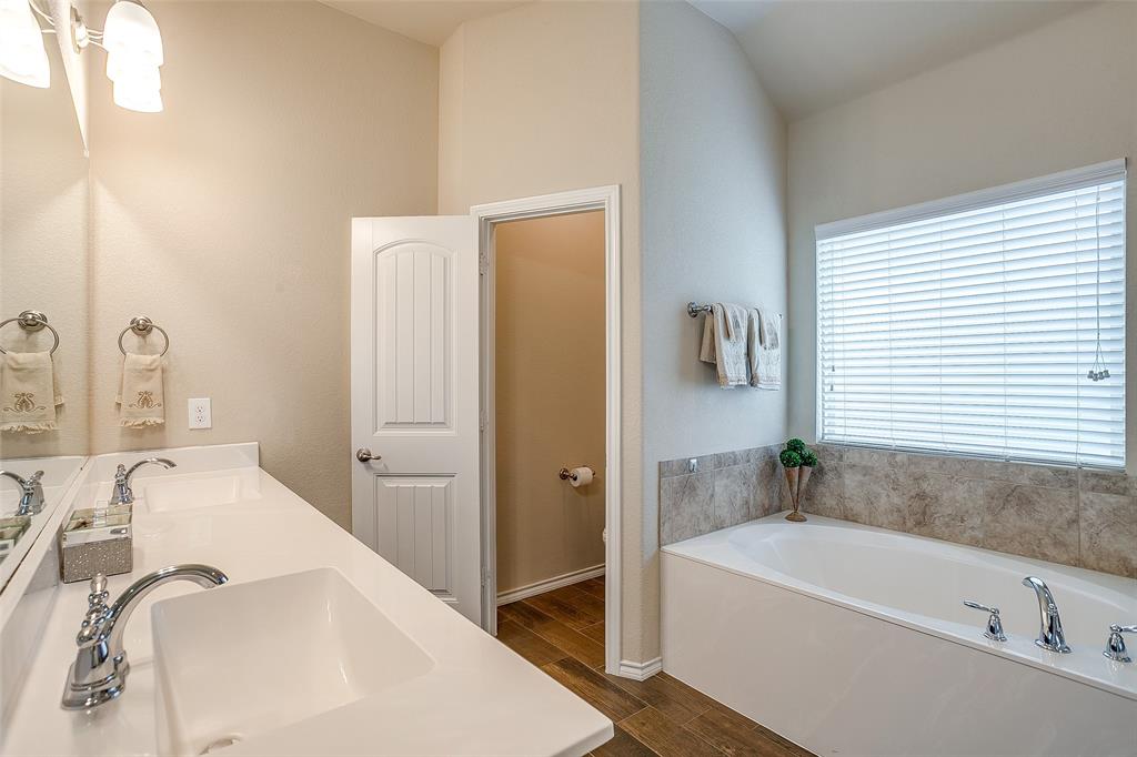 Twin Mills - Residential