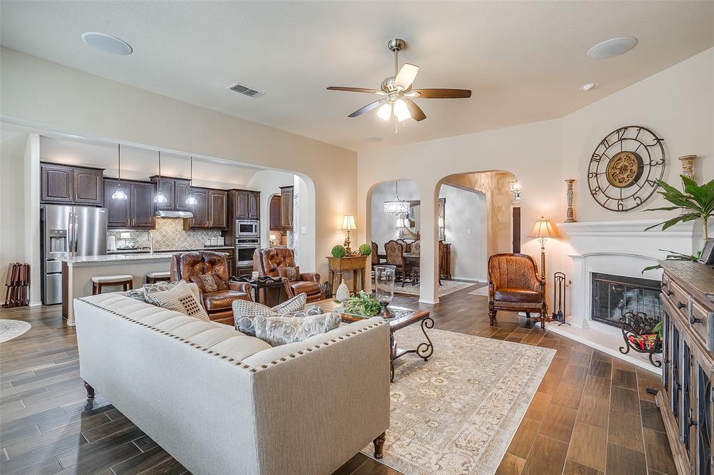 Twin Mills - Residential