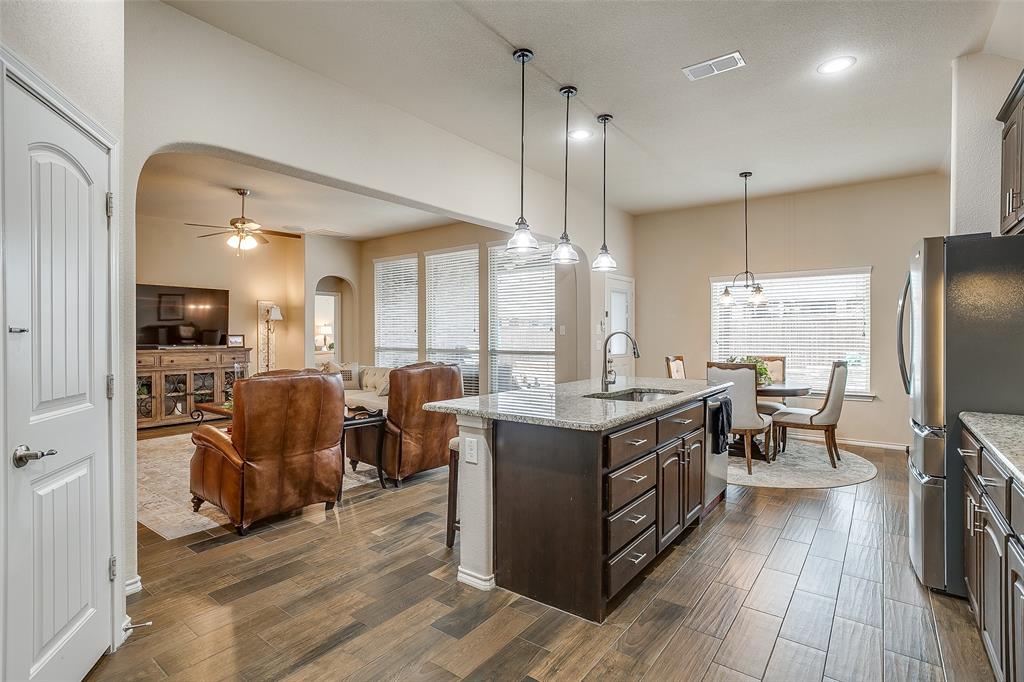 Twin Mills - Residential