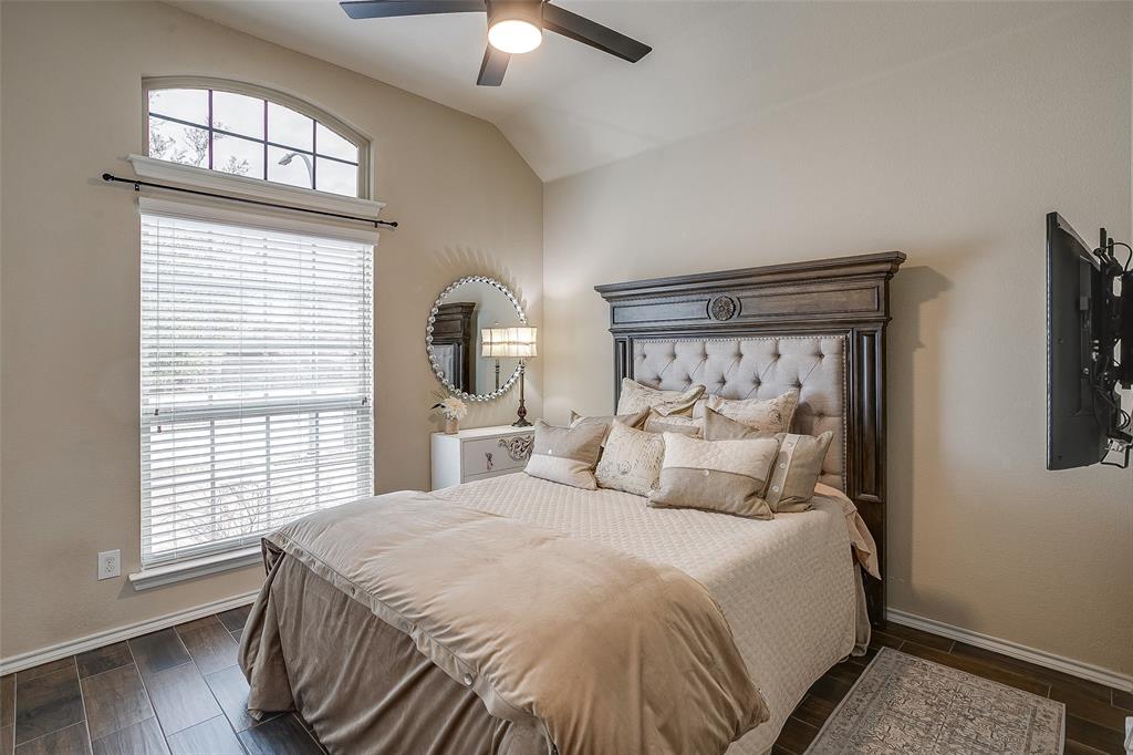 Twin Mills - Residential