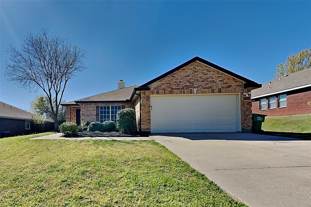 Photo of 1409 Santos Drive, Denton, TX 76207 (MLS # 21215377)