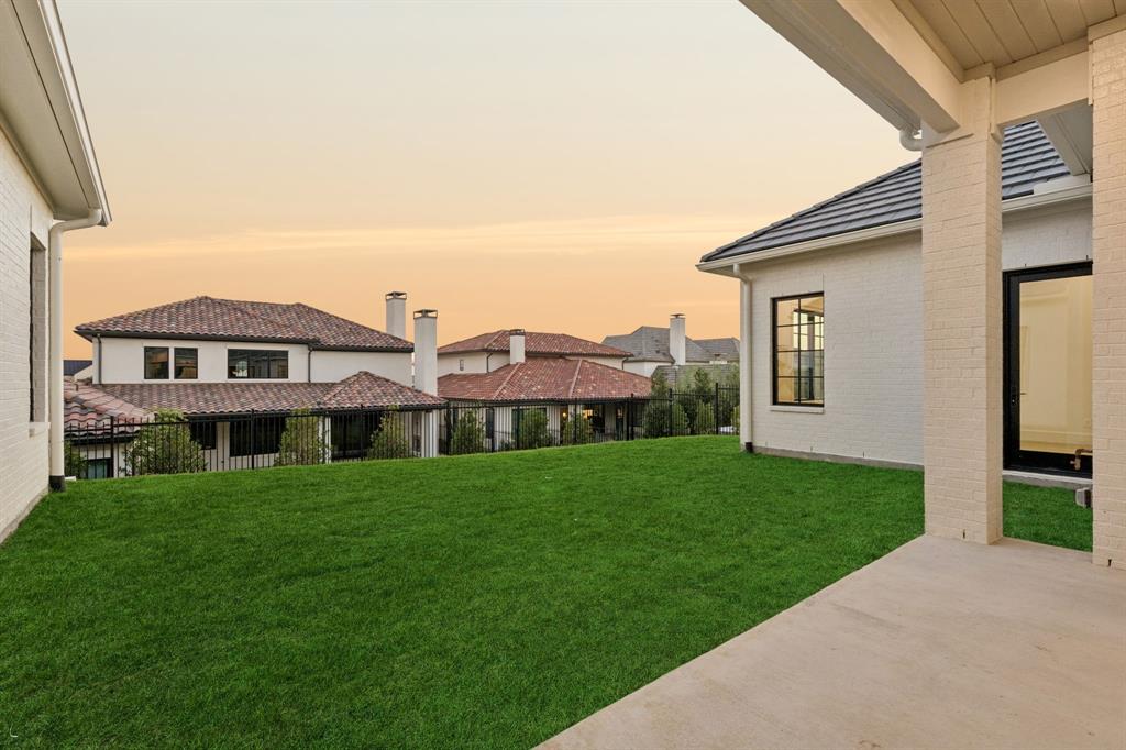 Montrachet - Residential