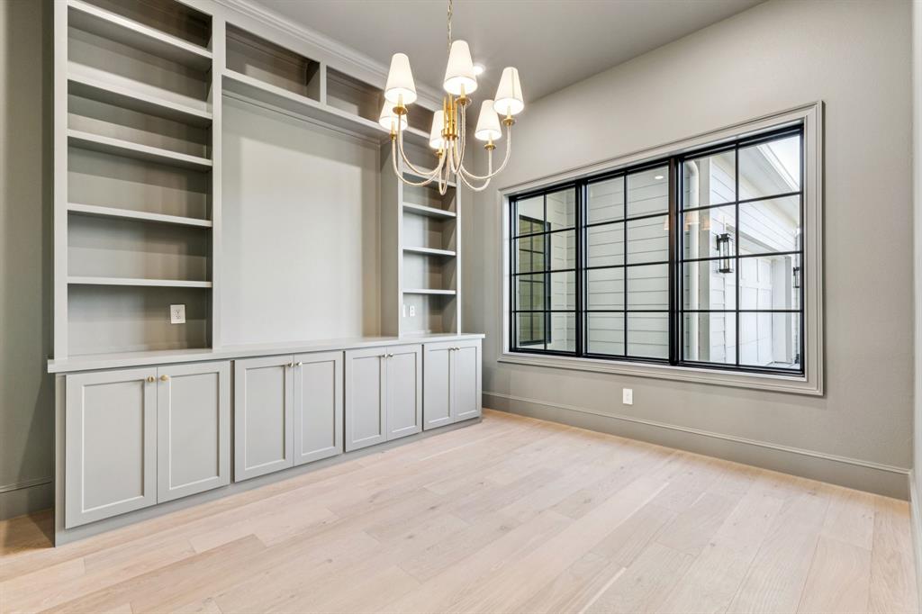 Montrachet - Residential