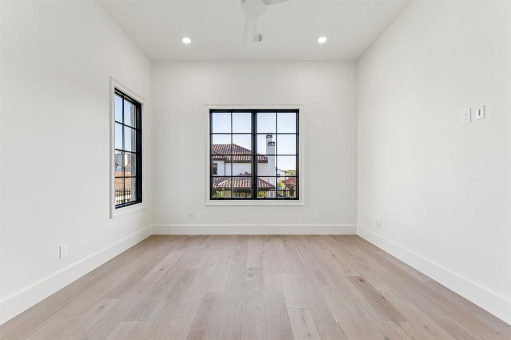 Montrachet - Residential